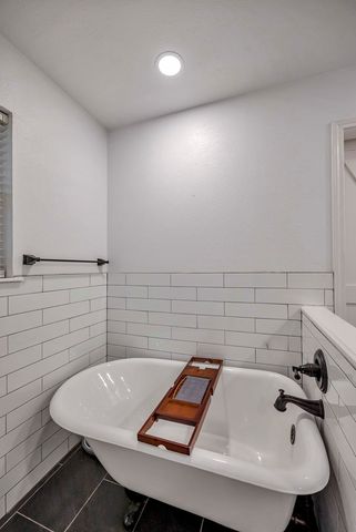 2411 Auburn Place, Midland, TX 79705