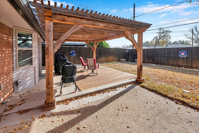 2411 Auburn Place, Midland, TX 79705