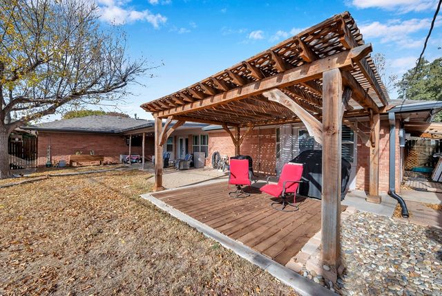 2411 Auburn Place, Midland, TX 79705