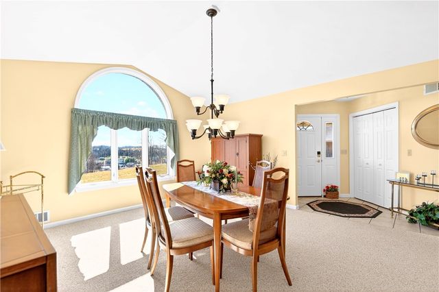 6261 Overlook Lane, Rostraver, PA 15012