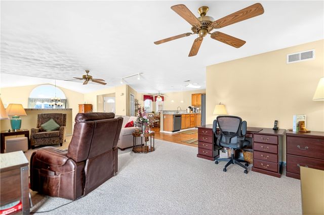 6261 Overlook Lane, Rostraver, PA 15012