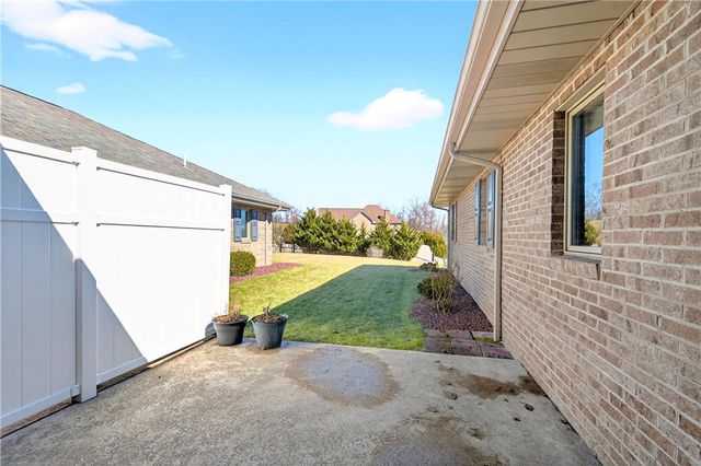 6261 Overlook Lane, Rostraver, PA 15012