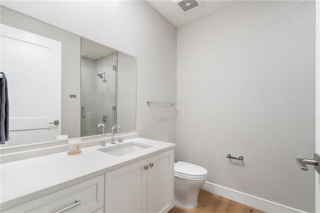 2520 Peachtree NW Road 403, Atlanta, GA 30305