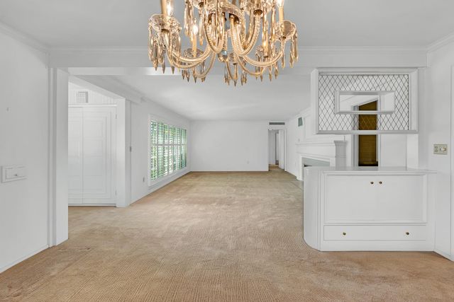 157 N Park Drive, Madera, CA 93637