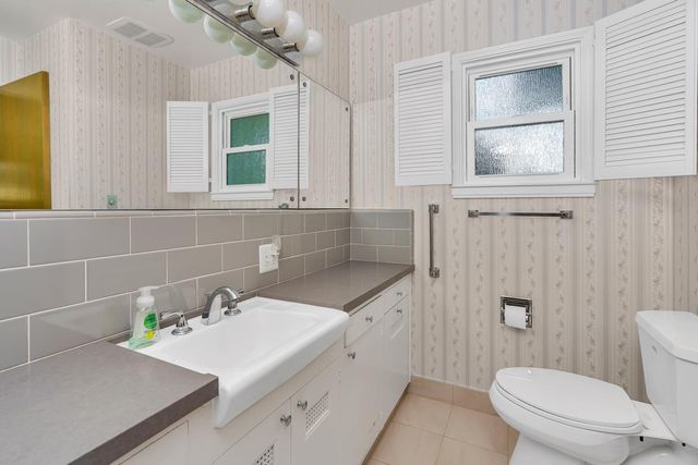 157 N Park Drive, Madera, CA 93637