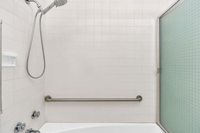 157 N Park Drive, Madera, CA 93637