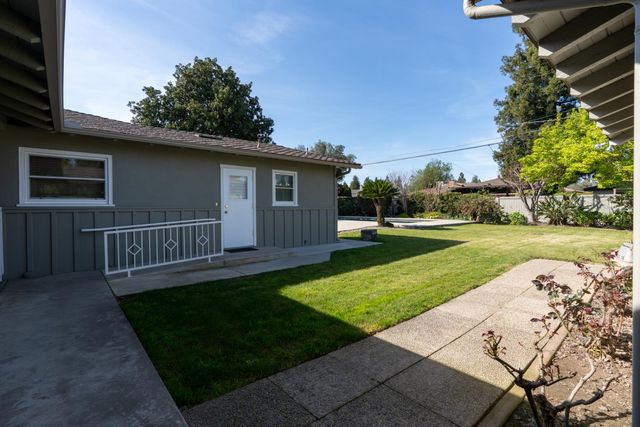 157 N Park Drive, Madera, CA 93637