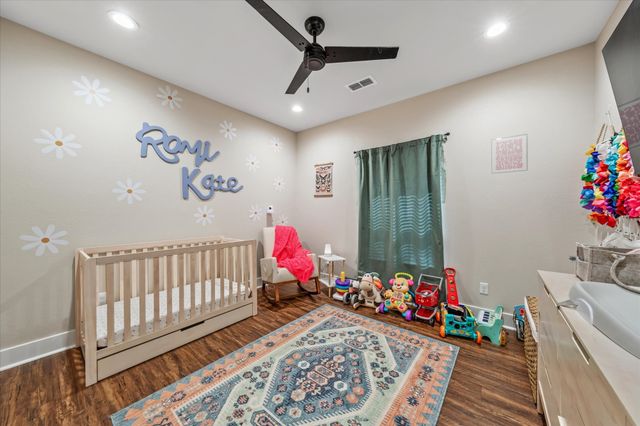 1000 W Main Street, Chandler, TX 75758