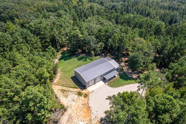 1000 W Main Street, Chandler, TX 75758