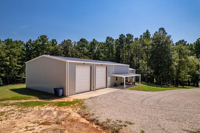 1000 W Main Street, Chandler, TX 75758