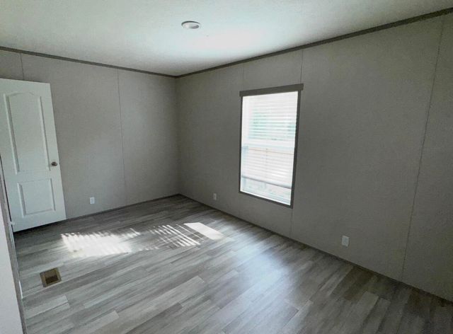 18 Daffodil Court, Defuniak Springs, FL 32433