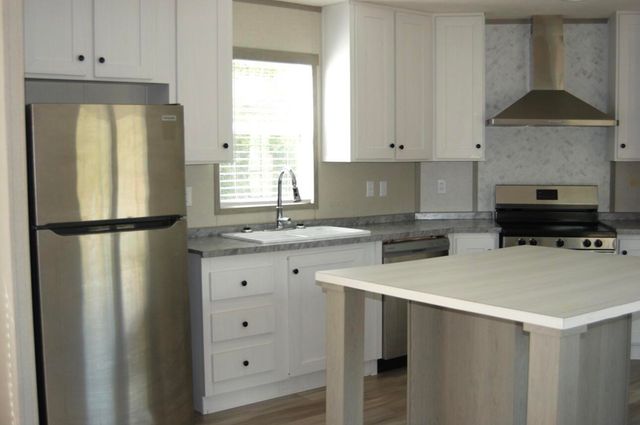 18 Daffodil Court, Defuniak Springs, FL 32433