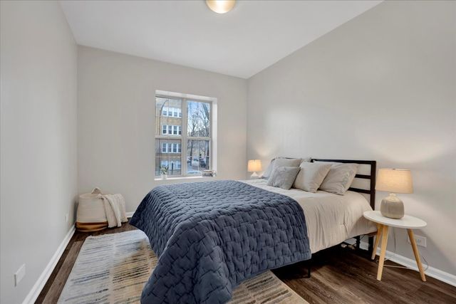 4055 N Central Park Avenue 1, Chicago, IL 60618