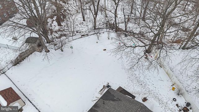 3303 S KESWICK CIR, Philadelphia, PA 19114