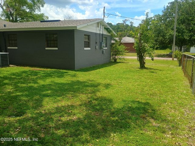 4305 BESSIE Circle W, Jacksonville, FL 32209