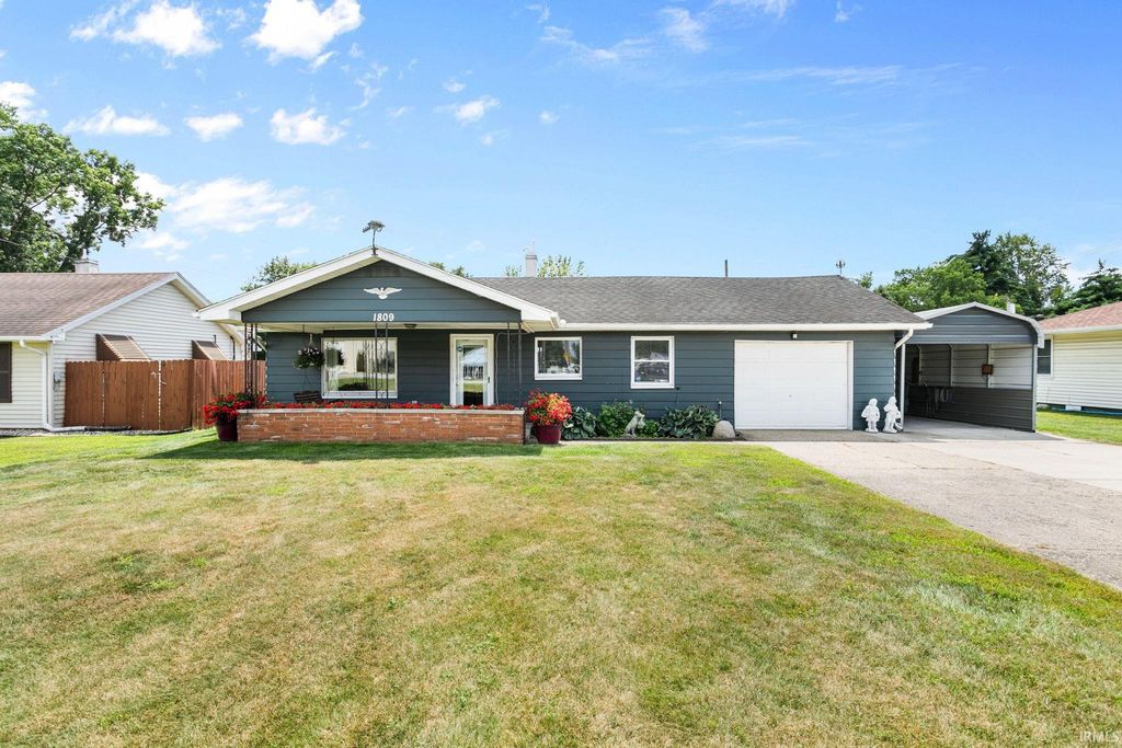 1809 E McKinley Avenue, Mishawaka, IN 46545