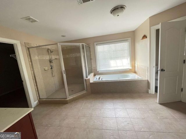 3825 Bay Grove Way, Loganville, GA 30052