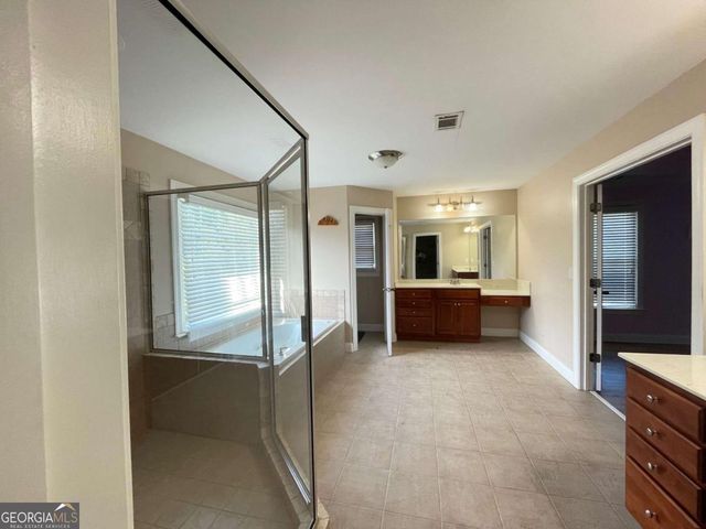 3825 Bay Grove Way, Loganville, GA 30052