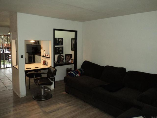 2083 Berry St, Lemon Grove, CA 91945