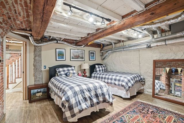 57 North St 1, Hingham, MA 02043