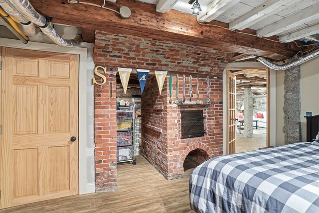 57 North St 1, Hingham, MA 02043