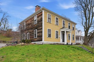 57 North St 1, Hingham, MA 02043