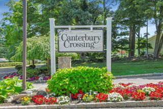 28 Cheshire Lane, Yorktown Heights, NY 10598