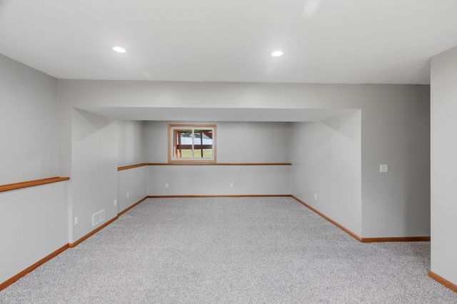 5809 126th Street W, Apple Valley, MN 55124