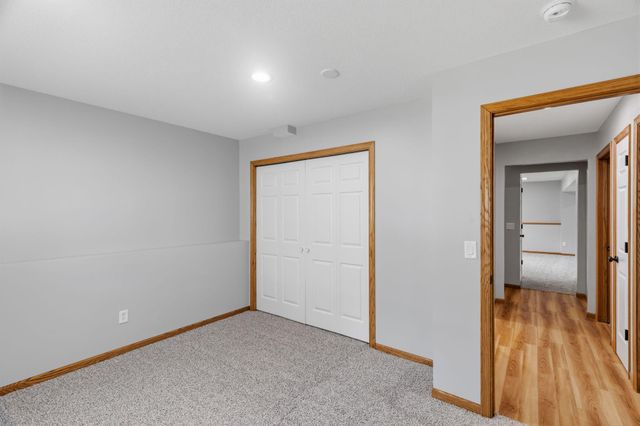 5809 126th Street W, Apple Valley, MN 55124