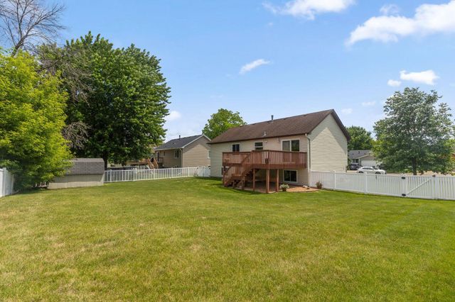 5809 126th Street W, Apple Valley, MN 55124