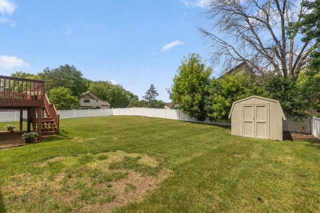 5809 126th Street W, Apple Valley, MN 55124