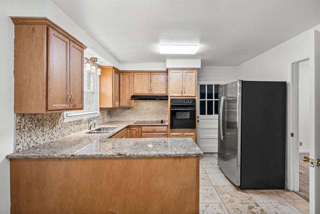 2293 Dogwood Ln, Clarksville, TN 37043