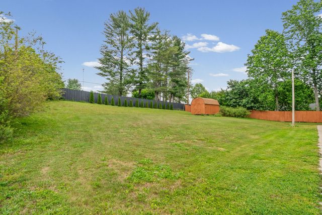 2293 Dogwood Ln, Clarksville, TN 37043