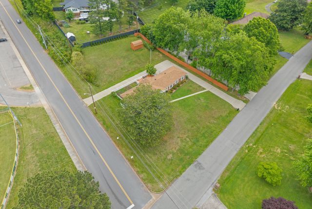 2293 Dogwood Ln, Clarksville, TN 37043