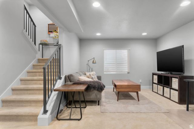 6453 W ARRANMORE DR, South Jordan, UT 84009