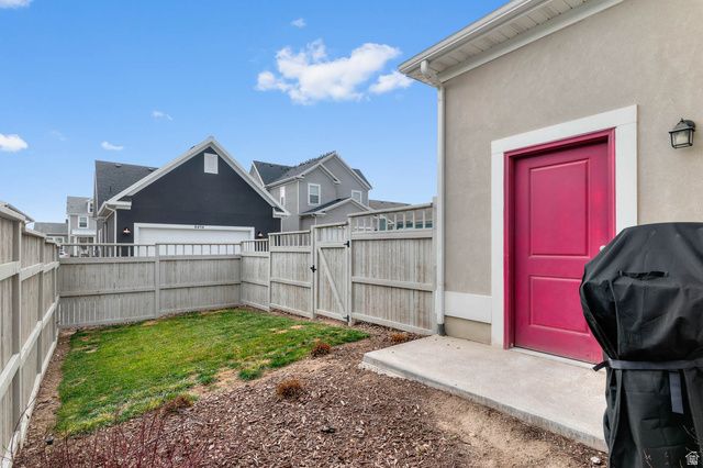 6453 W ARRANMORE DR, South Jordan, UT 84009