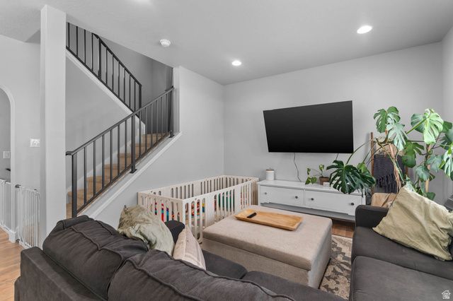 6453 W ARRANMORE DR, South Jordan, UT 84009