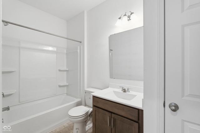 17029 Cole Evans Drive, Noblesville, IN 46060