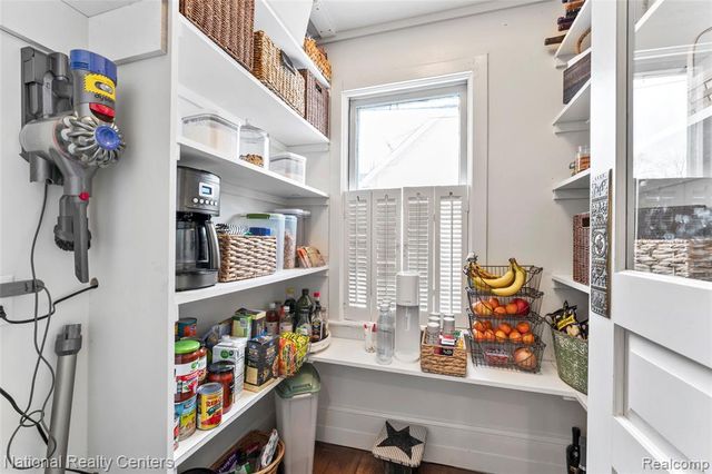 116 S Rogers Street, Northville, MI 48167