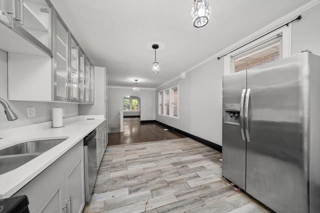 6042 S Talman Avenue, Chicago, IL 60629