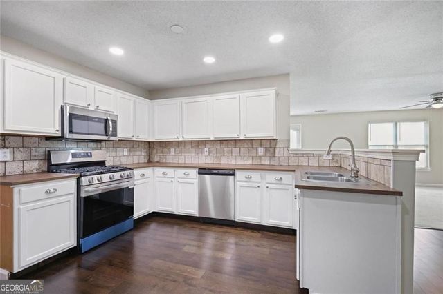 3009 Summer Breeze Drive, Villa Rica, GA 30180