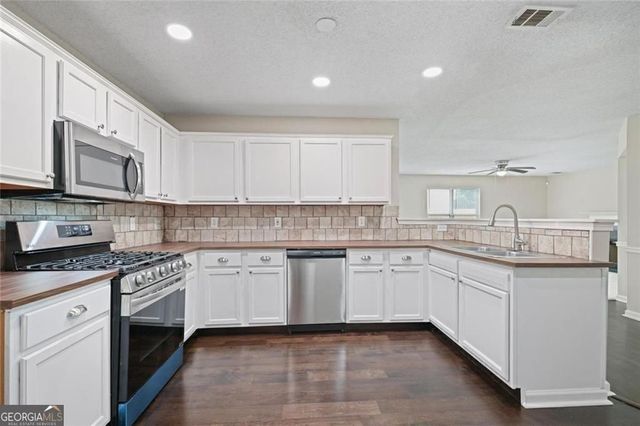 3009 Summer Breeze Drive, Villa Rica, GA 30180