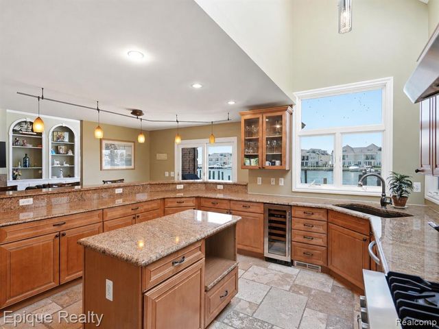 33124 N River Road, Harrison Twp, MI 48045