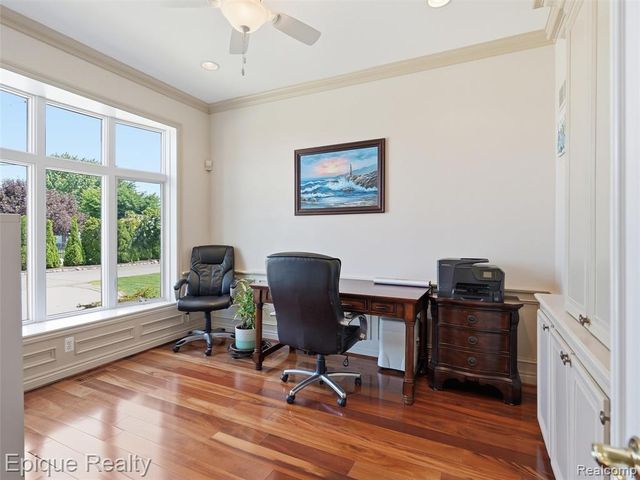 33124 N River Road, Harrison Twp, MI 48045