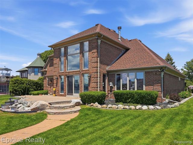 33124 N River Road, Harrison Twp, MI 48045