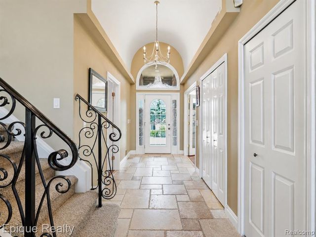 33124 N River Road, Harrison Twp, MI 48045