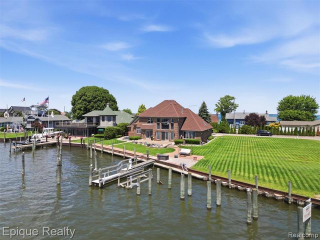 33124 N River Road, Harrison Twp, MI 48045