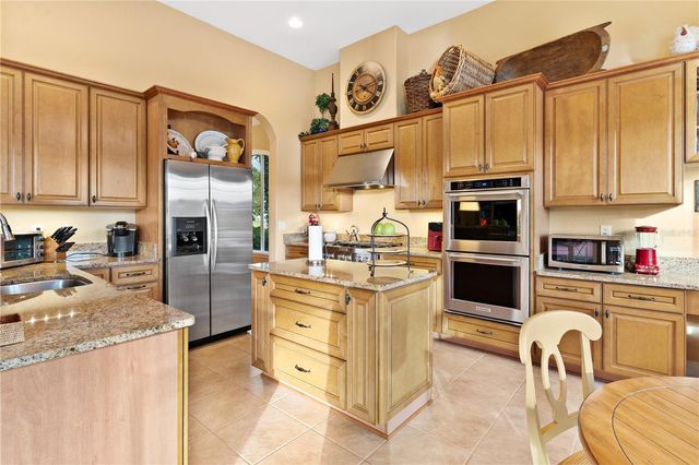 38912 HARBORWOODS PLACE, Lady Lake, FL 32159