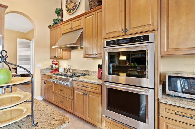 38912 HARBORWOODS PLACE, Lady Lake, FL 32159