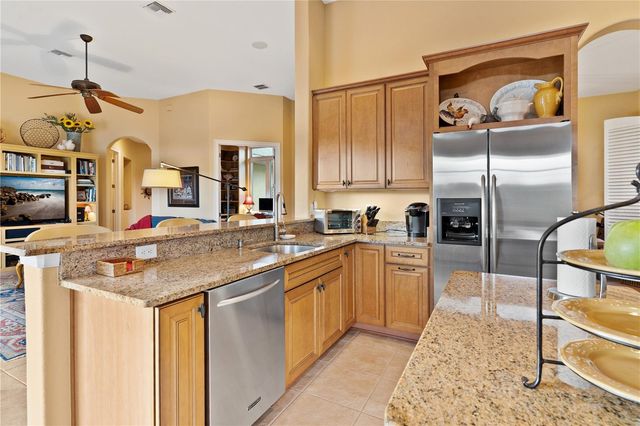 38912 HARBORWOODS PLACE, Lady Lake, FL 32159